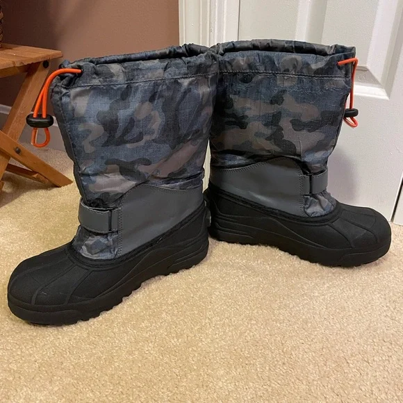 Columbia Camouflage Winter Boots - Picture 2 of 6